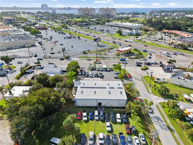 236  Pondella  RD, North Fort Myers, FL 33903