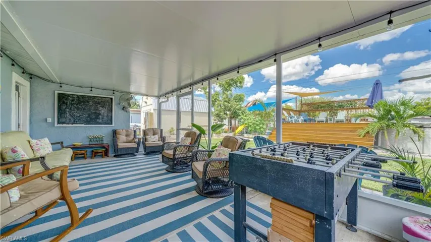 2025 NE 4th  TER, Cape Coral, FL 33909