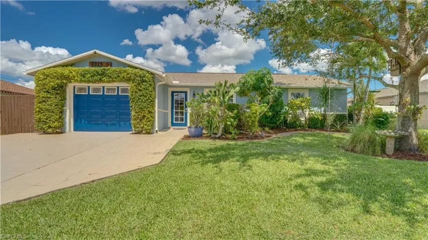 2025 NE 4th  TER, Cape Coral, FL 33909