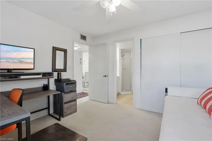 1086  Forest Lakes  DR, Naples, FL 34105