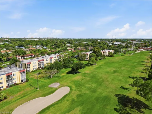 1086  Forest Lakes  DR, Naples, FL 34105
