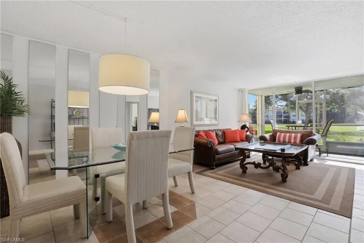 1086  Forest Lakes  DR, Naples, FL 34105