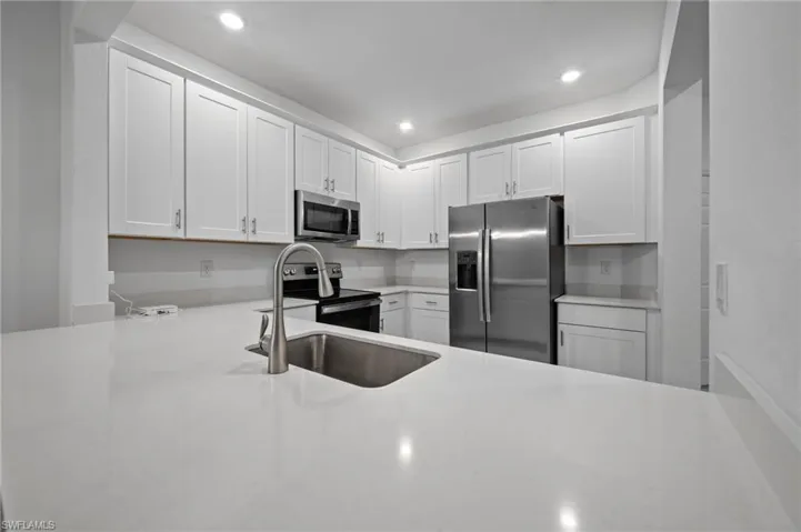 2878  Blossom  WAY, Naples, FL 34120