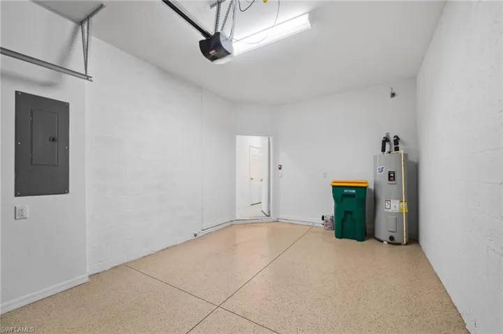 2878  Blossom  WAY, Naples, FL 34120