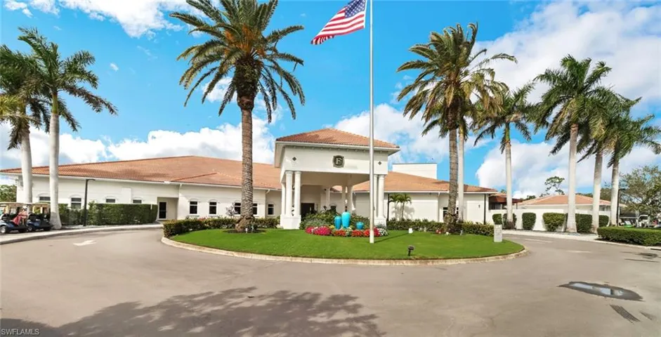 425 Fox Den Cir, Naples, Florida 34104