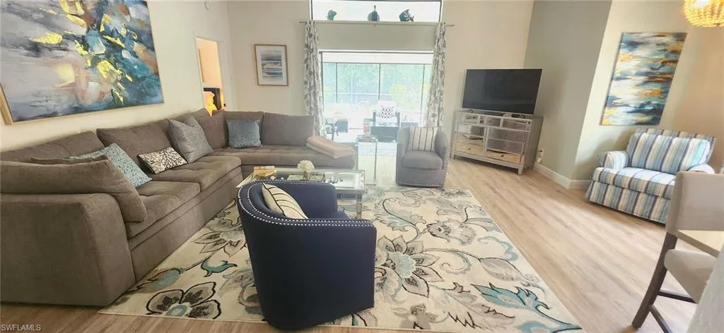 425 Fox Den Cir, Naples, Florida 34104
