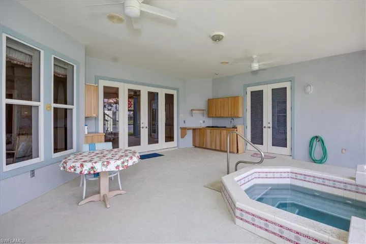 Lanai w/inground Spa