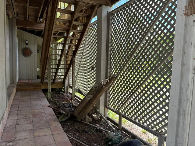 Entry to 1st floor and Upstairs to the 2nd floor