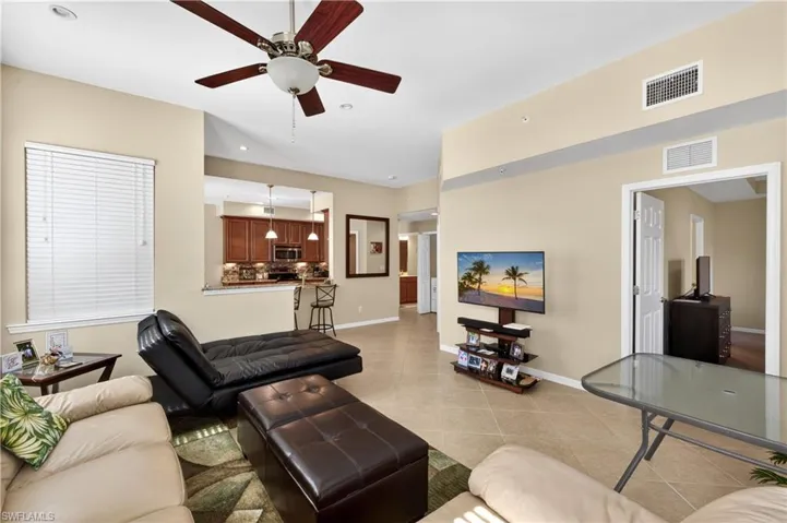 8541 Oakshade Cir 2, Fort Myers, Florida 33919