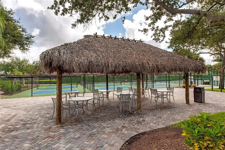 Club Tiki