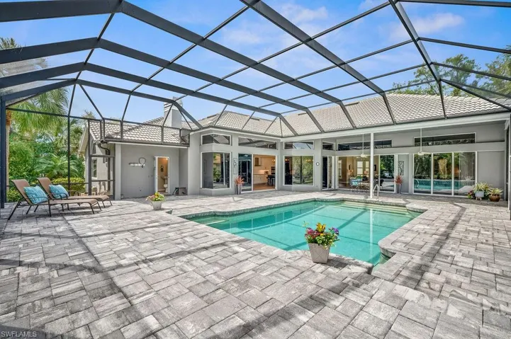 Private lanai