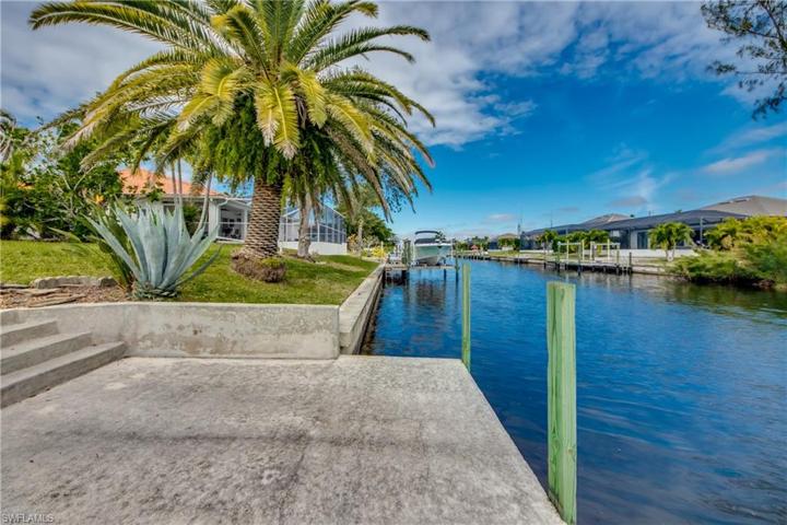Relax down by the water on your extended concrete deck.  Not all homes have this feature.  Room to tie up your boat.  Easy access for kayaks and paddleboards!