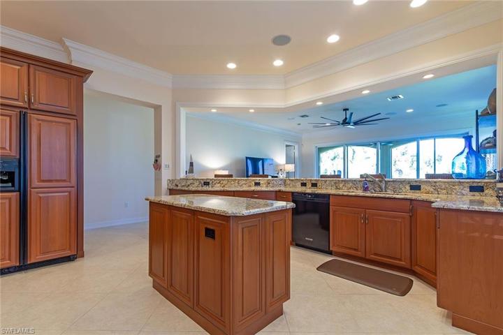 Granite counter tops in Kitchen