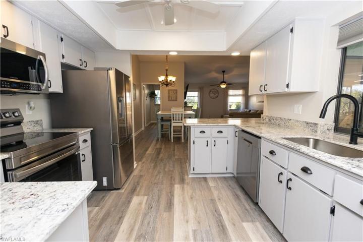 1323 SE 23rd AVE, CAPE CORAL FL 33990