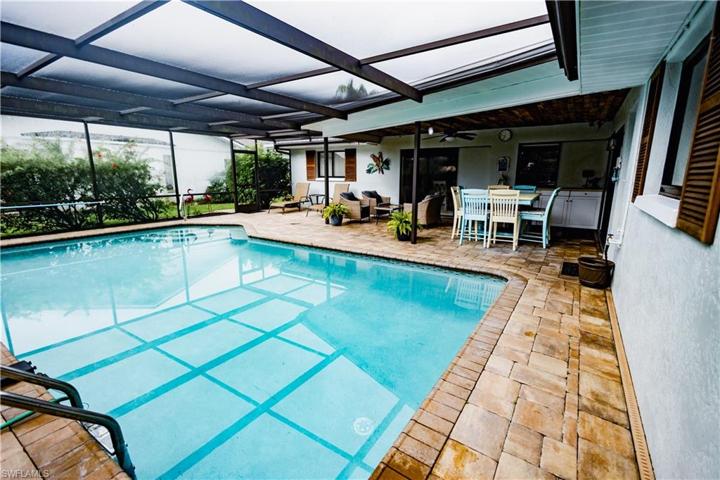 1323 SE 23rd AVE, CAPE CORAL FL 33990