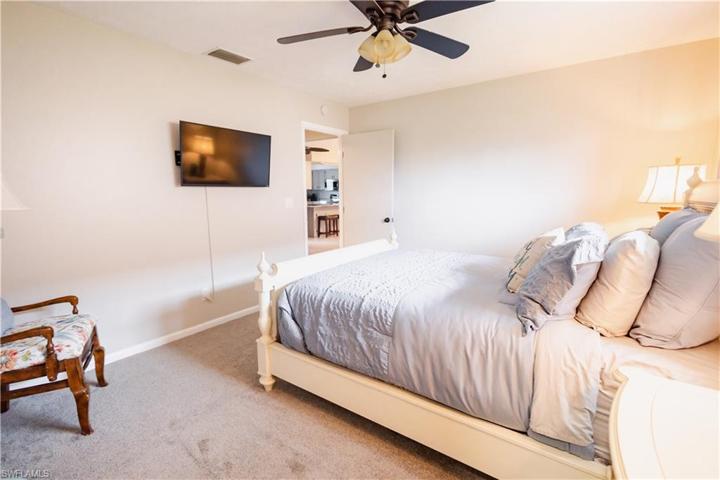 1323 SE 23rd AVE, CAPE CORAL FL 33990