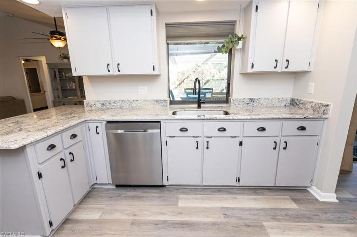 1323 SE 23rd AVE, CAPE CORAL FL 33990