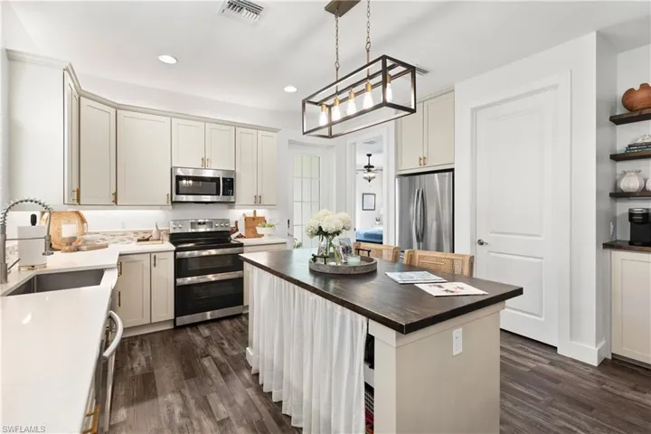 Open kitchen