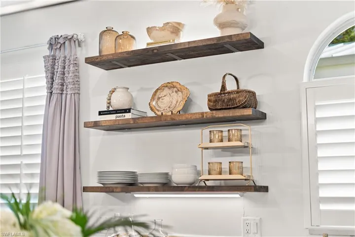 Built in floating shelves, grab and go