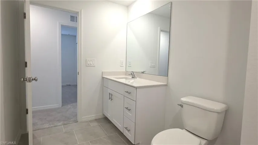 2nd bathroom