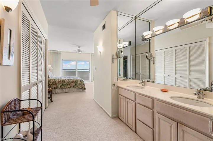 Long wall of spacious closets
