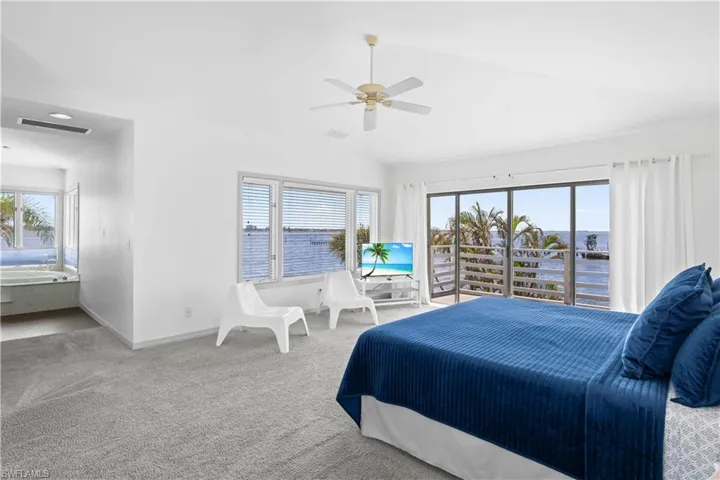 Spacious, peaceful, and light-filled — a true owner’s retreat.