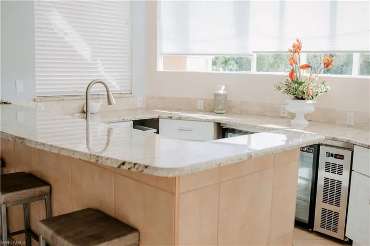 6481 Aragon Way 205, Fort Myers, Florida 33966