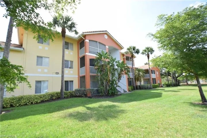 6481 Aragon Way 205, Fort Myers, Florida 33966