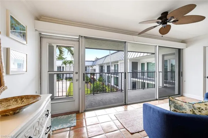 333 Harbour Dr 209, Naples, Florida 34103