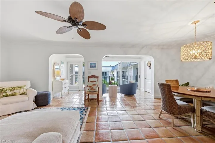 333 Harbour Dr 209, Naples, Florida 34103