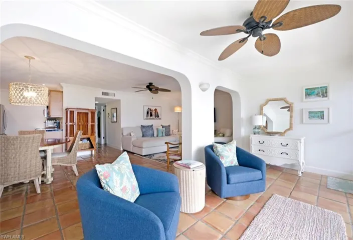 333 Harbour Dr 209, Naples, Florida 34103