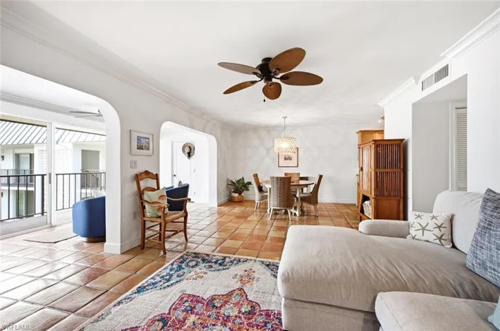 333 Harbour Dr 209, Naples, Florida 34103