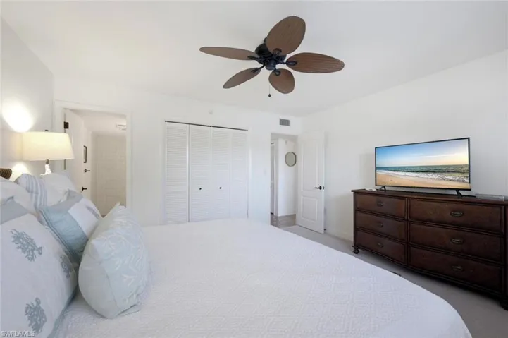 333 Harbour Dr 209, Naples, Florida 34103