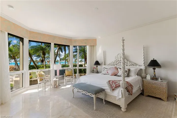4021 Gulf Shore Blvd N # G7, Naples, Florida 34103