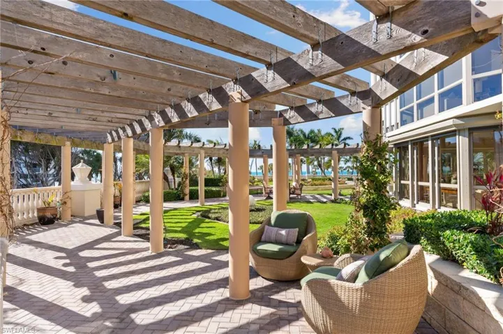 4021 Gulf Shore Blvd N # G7, Naples, Florida 34103