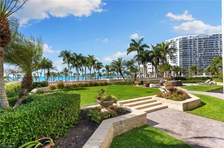 4021  Gulf Shore N BLVD, Naples, FL 34103