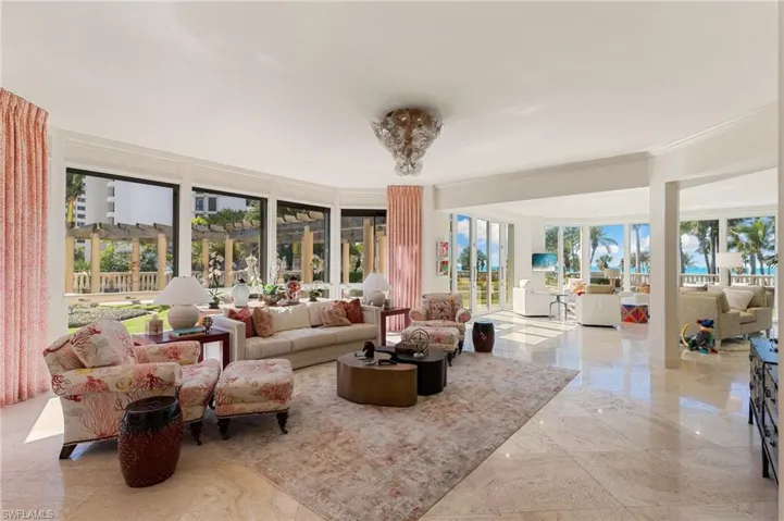 4021  Gulf Shore N BLVD, Naples, FL 34103