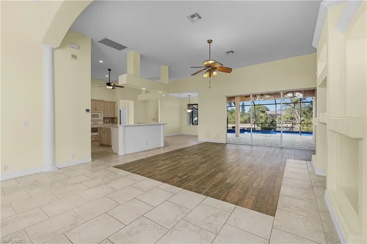 325 SE 21st  ST, Cape Coral, FL 33990