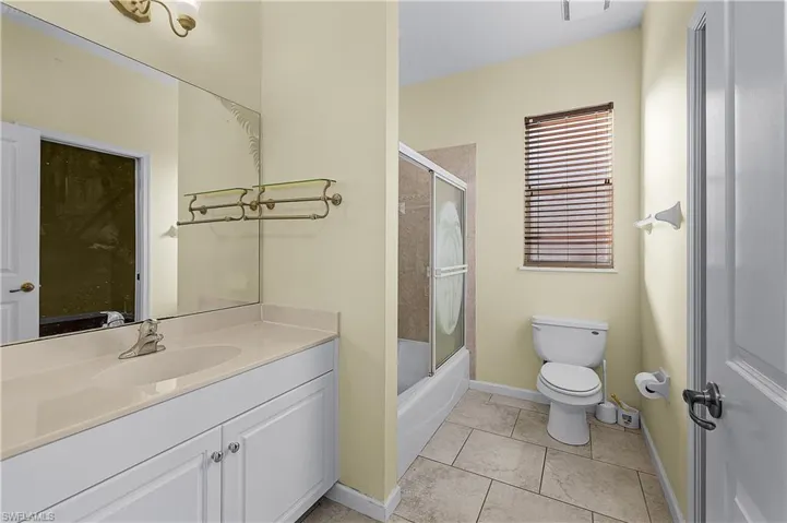 325 SE 21st  ST, Cape Coral, FL 33990