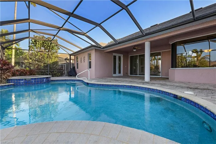 325 SE 21st  ST, Cape Coral, FL 33990