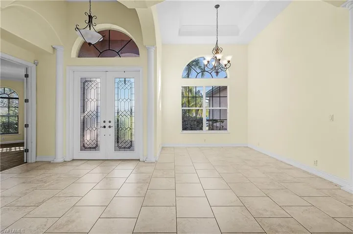 325 SE 21st  ST, Cape Coral, FL 33990