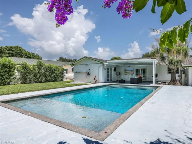 1645 Ardmore Rd, Fort Myers, Florida 33901