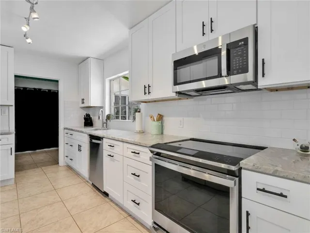 1645 Ardmore Rd, Fort Myers, Florida 33901