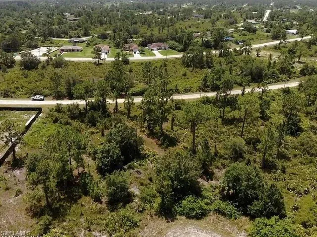 1155 Bayliss St E, Lehigh Acres, Florida 33974