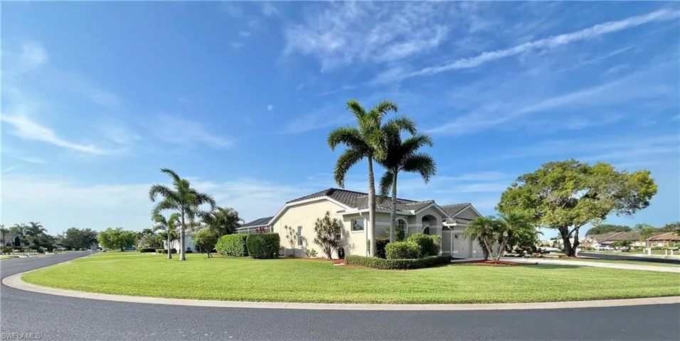 12530  Strathmore  LOOP, Fort Myers, FL 33912