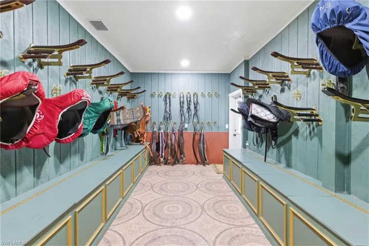 Tackroom