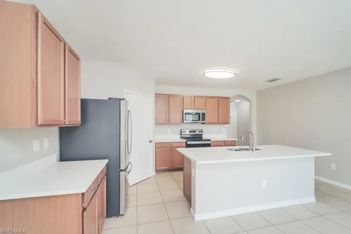 509 Sw 11th Ave, Cape Coral, Florida 33991