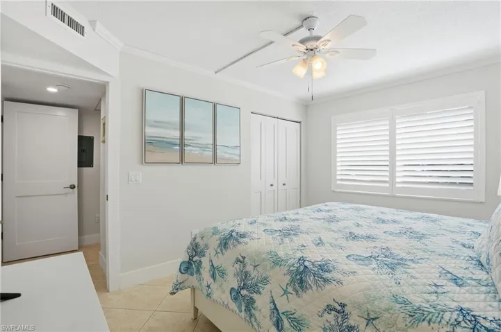1295 Gulf Shore Blvd S 134, Naples, Florida 34102