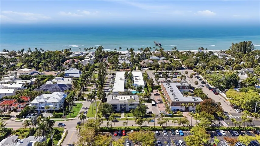 1295 Gulf Shore Blvd S 134, Naples, Florida 34102