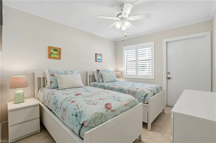 1295 Gulf Shore Blvd S 134, Naples, Florida 34102